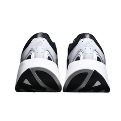 Tênis de Corrida Adidas Adizero Aruku Preto e Prateado Metálico