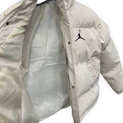 Jaqueta Puffer Jordan Bege