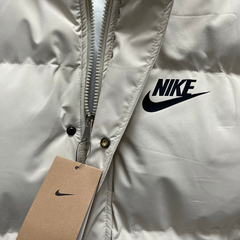 Jaqueta Puffer Nike Bege