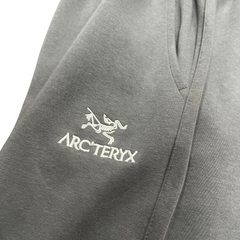 Calça Esportiva Arc'Teryx Cinza