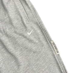 Calça Esportiva Nike Cinza e Branca