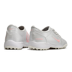 Chuteira Society TF Nike Total 90 III Prateada e Rosa