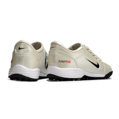 Chuteira Society TF Nike Total 90 III Cinza e Preta
