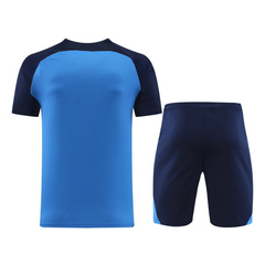 Conjunto de Treino Nike Azul com Camiseta e Shorts