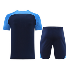 Conjunto de Treino Nike Azul-Escuro com Camiseta e Shorts