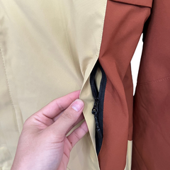 Jaqueta Corta-Vento Nike Laranja e Amarela