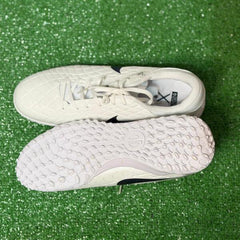 Chuteira Society TF Nike Tiempo 10 Legend Pro Branco - Tamanho 43 EUR