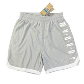 Shorts Jordan Cinza e Branco