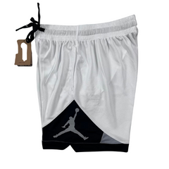 Shorts Jordan Branco e Preto