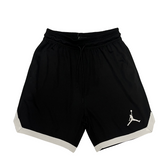 Shorts Jordan Preto e Branco
