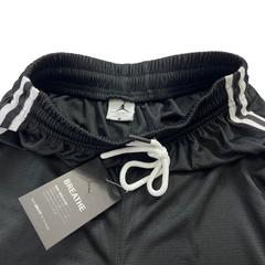 Shorts Jordan Preto e Branco