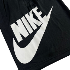 Shorts Nike Preto e Branco