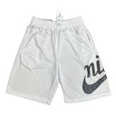 Shorts Nike SB Branco e Preto