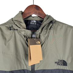 Jaqueta Corta-Vento The North Face Verde e Preta