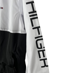 Jaqueta Corta-Vento Tommy Hilfiger Branca e Preta