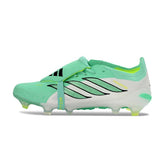 Chuteira Campo FG Adidas Predator 26 Elite Com Língua Verde-Clara e Branca Infantil