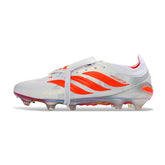 Chuteira Campo FG Adidas Predator 26 Elite Com Língua Branco e Laranja