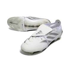 Chuteira Campo FG Adidas Predator 26 Elite Com Língua Branca e Prateada