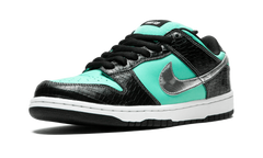 Nike SB Dunk Low Diamond Supply Co. Aqua Blue