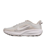 Tênis de Corrida Nike Air Zoom Pegasus Trail Bege