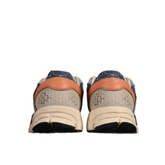 Tênis de Corrida Nike Air Zoom Vomero 5 Bege e Marrom
