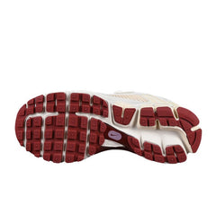 Tênis de Corrida Nike Air Zoom Vomero 5 Bege e Vermelho