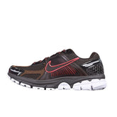 Tênis de Corrida Nike Air Zoom Vomero 5 Preto e Vermelho