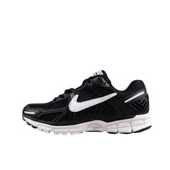 Tênis de Corrida Nike Air Zoom Vomero 5 Preto e Branco