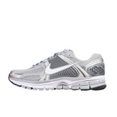 Tênis de Corrida Nike Air Zoom Vomero 5 Cinza e Branco