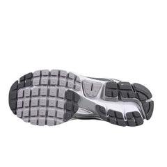 Tênis de Corrida Nike Air Zoom Vomero 5 Cinza e Branco