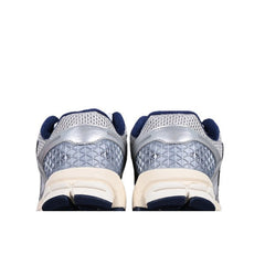 Tênis de Corrida Nike Air Zoom Vomero 5 Cinza e Amarelo