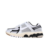 Tênis de Corrida Nike Air Zoom Vomero 5 Branco e Preto
