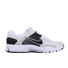 Tênis de Corrida Nike Air Zoom Vomero 5 Branco e Preto