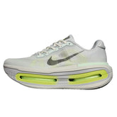 Tênis de Corrida Nike Air Zoom Vomero Premium Cinza e Verde