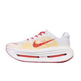 Tênis de Corrida Nike Air Zoom Vomero Premium Branco e Laranja