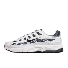 Tênis de Corrida Nike P-6000 Branco e Preto