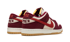 Nike SB Dunk Low Skate Like a Girl
