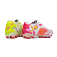Chuteira Campo FG Puma Future 8 Cano Baixo Branca, Rosa e Amarela