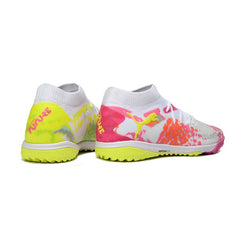 Chuteira Society TF Puma Future 8 Branca, Rosa e Amarela