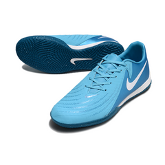 Chuteira Futsal IC Nike Phantom GX2 Academy Pack Mad Ambition Azul e Branca