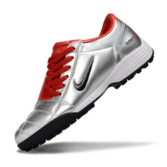 Chuteira Society TF Nike Total 90 III Prateada e Vermelha