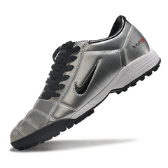 Chuteira Society TF Nike Total 90 III Prateada e Preta