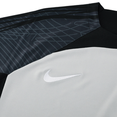 Conjunto de Treino Nike Cinza com Camiseta e Shorts