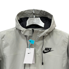 Jaqueta Corta-Vento Nike Cinza