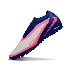 Chuteira Society TF Nike Phantom 6 Pro Branca, Azul e Rosa Infantil