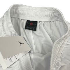 Shorts Jordan Branco e Preto