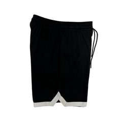 Shorts Jordan Preto e Branco
