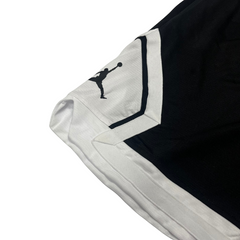 Shorts Jordan Preto e Branco
