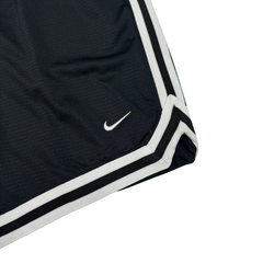 Shorts Nike Preto e Branco