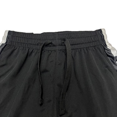 Shorts Nike Preto e Branco